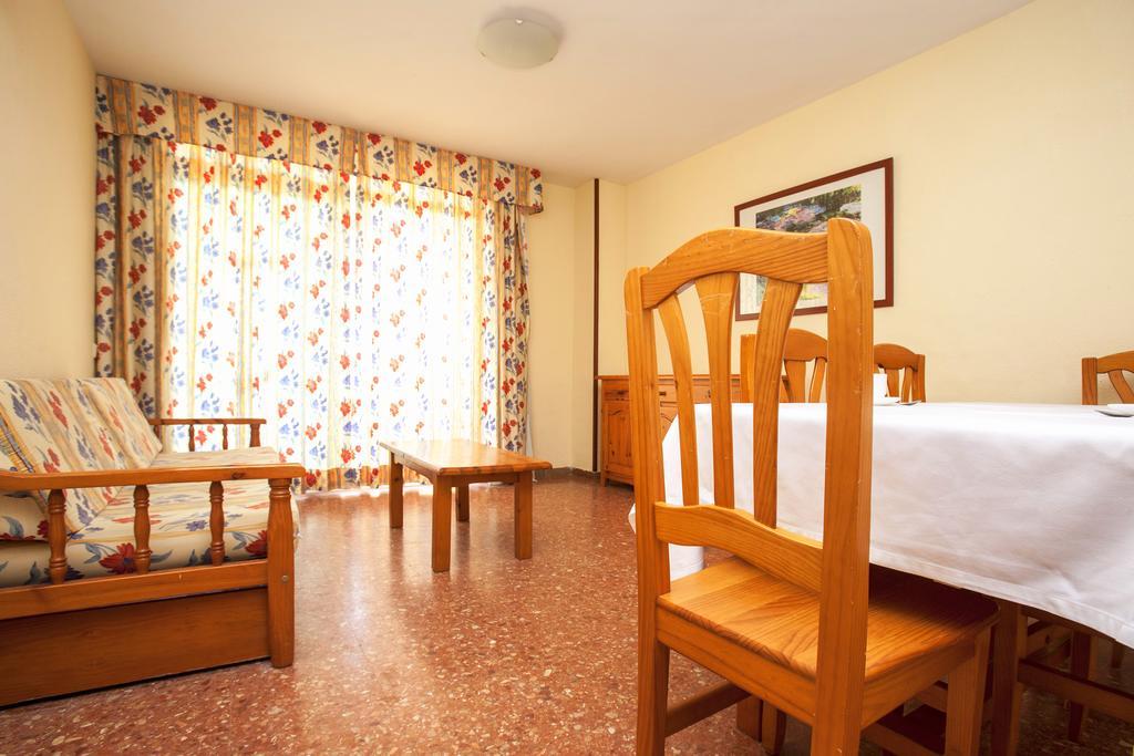 Apartamentos Bahia Dorada Y Iris Salou Exteriör bild
