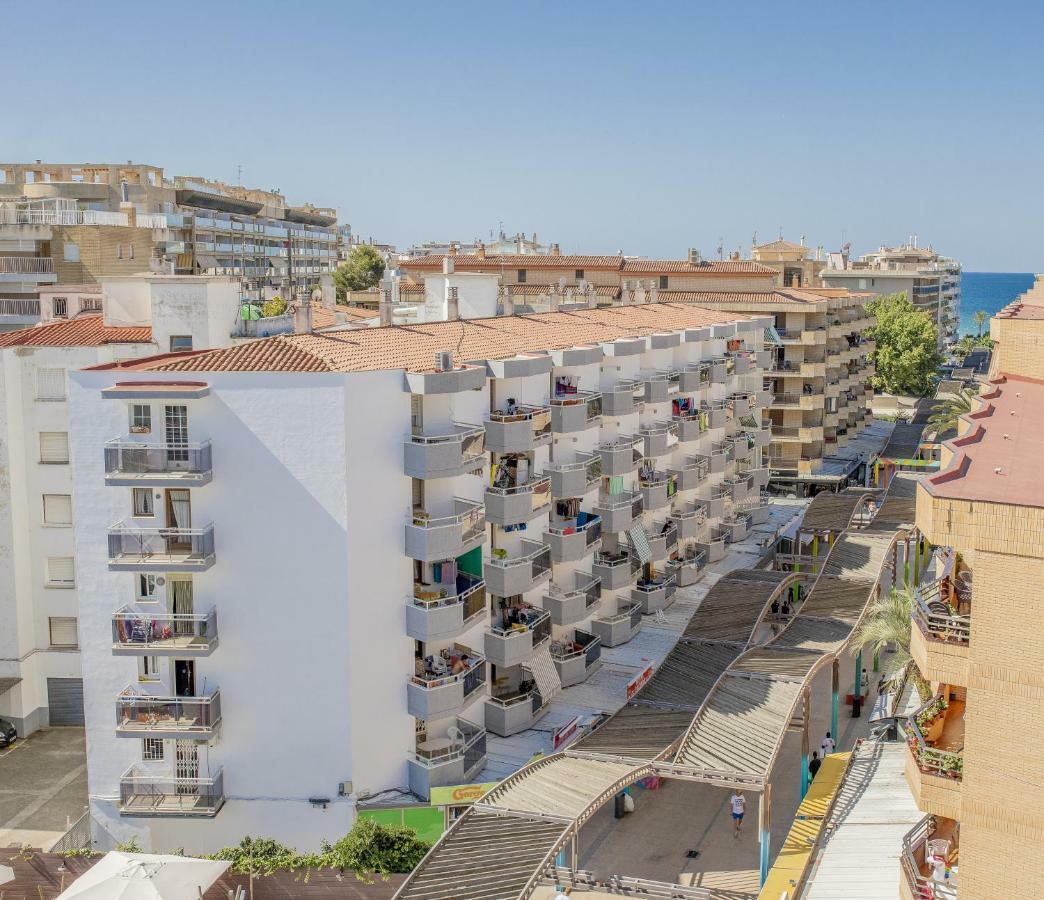 Apartamentos Bahia Dorada Y Iris Salou Exteriör bild